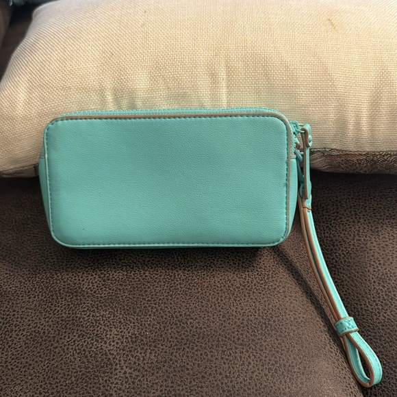 Nanette Lepore Arianna Aqua Wristlet Wallet - NWOT - Picture 2 of 7